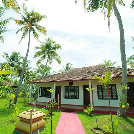 Regant Lake Village, Kollam. Chavara Exterior photo