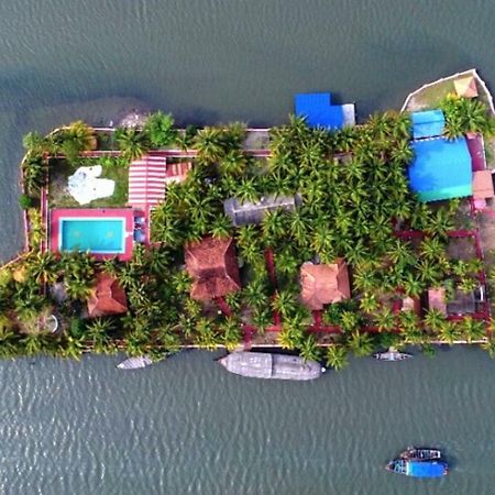 Regant Lake Village, Kollam. Chavara Exterior photo