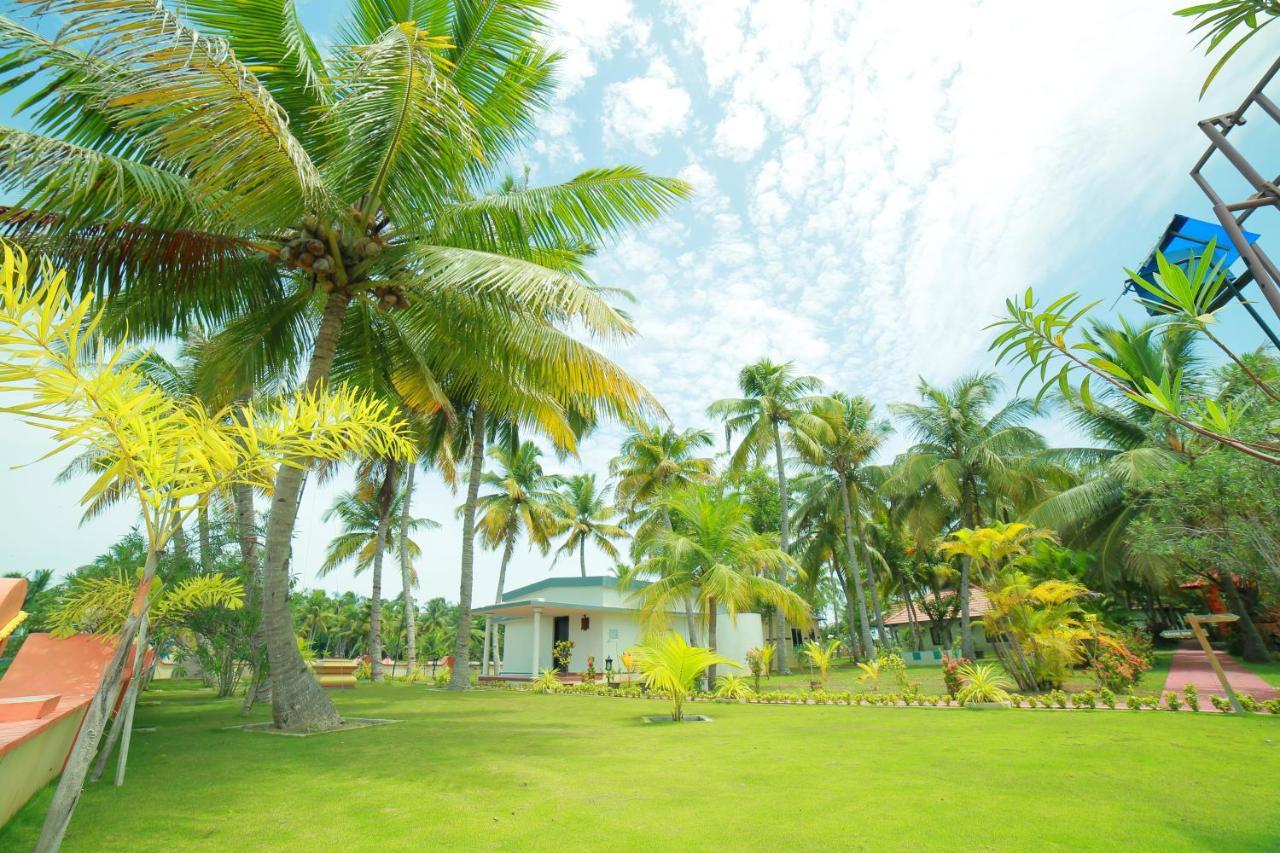 Regant Lake Village, Kollam. Chavara Exterior photo