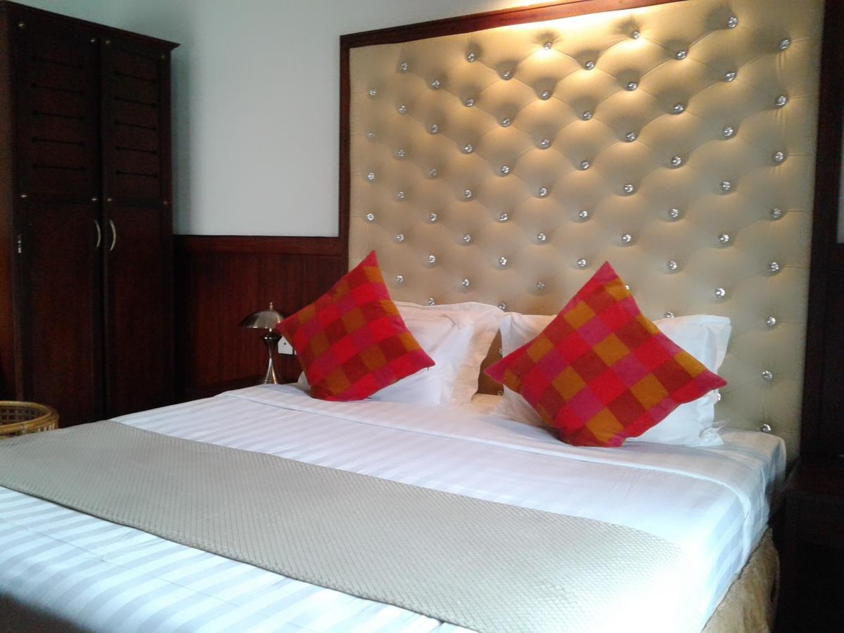 Regant Lake Village, Kollam. Chavara Exterior photo