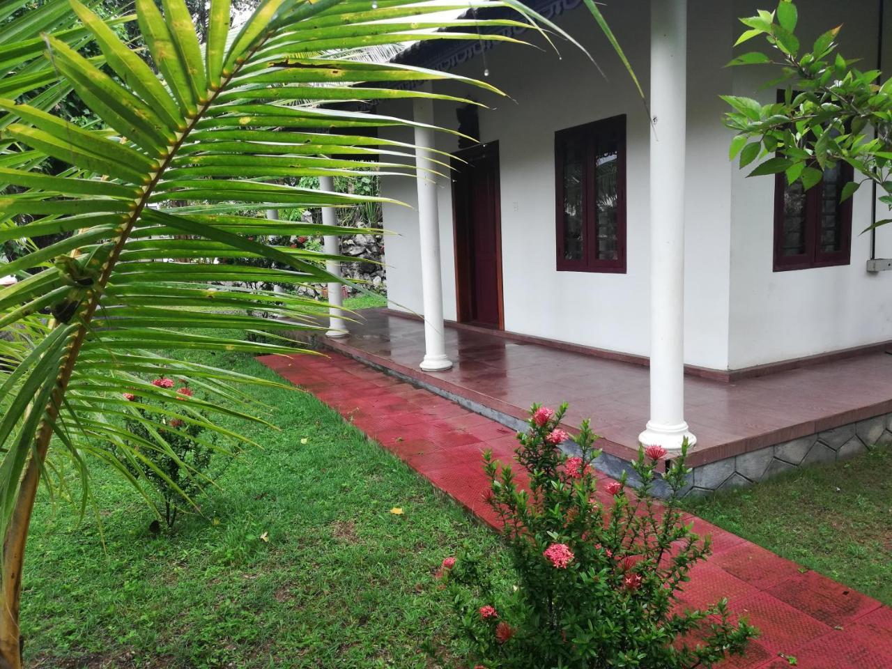Regant Lake Village, Kollam. Chavara Exterior photo